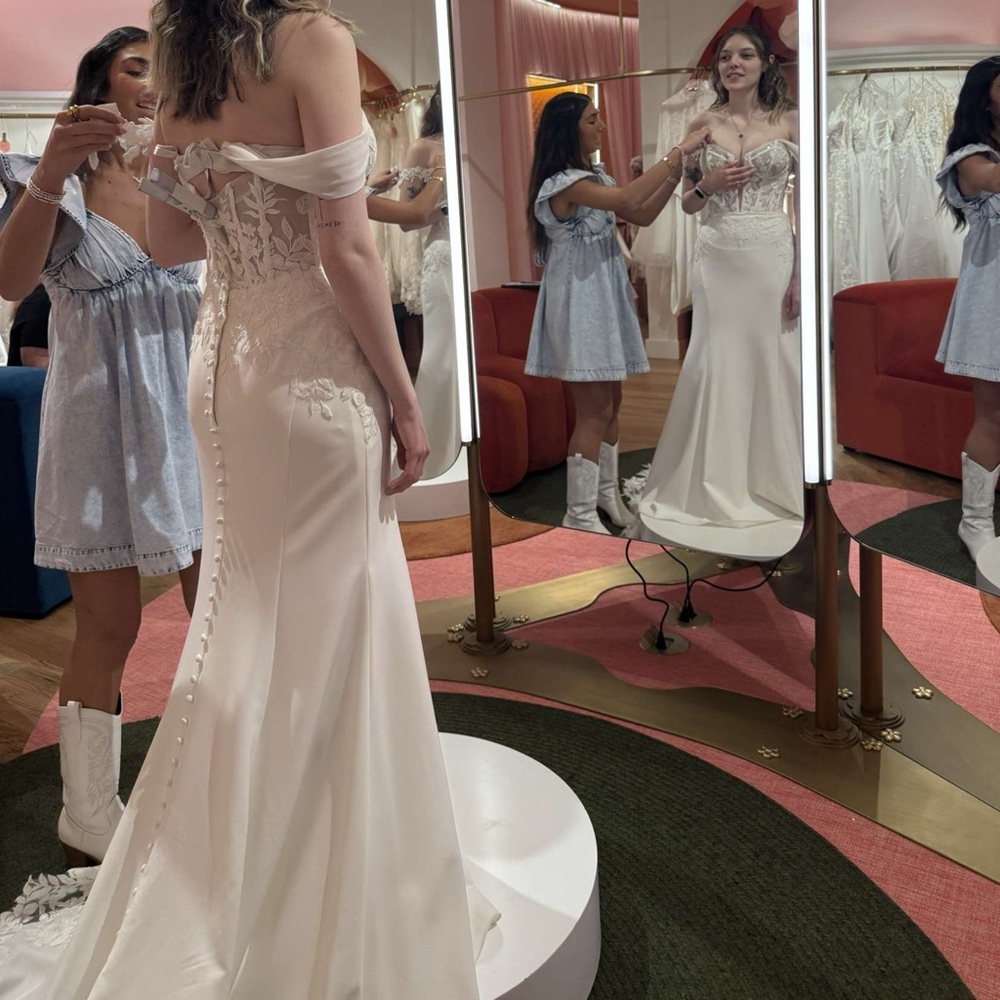 Ivory Off-Shoulder Lace Wedding Gown